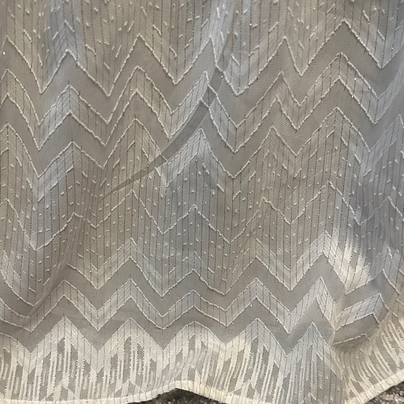 Stella & Dot Mette Cream/gold Blouse with Chevron Design - Picture 5 of 6